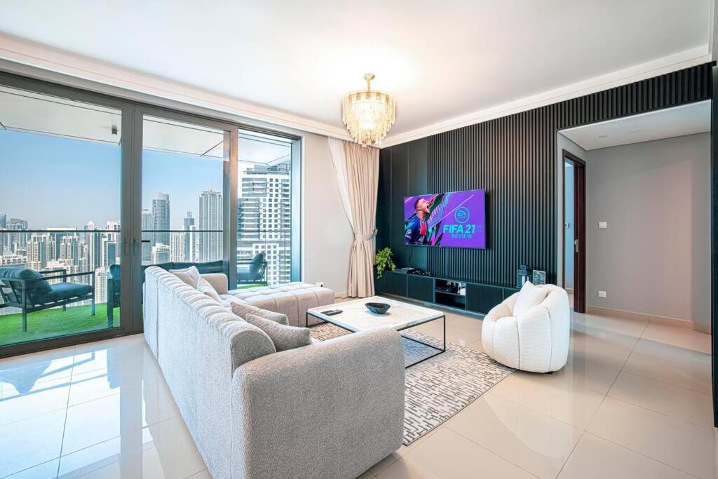 Appartamento Magnificent Brand New Lux 3Br Burj & Fountain View Dubai Esterno foto