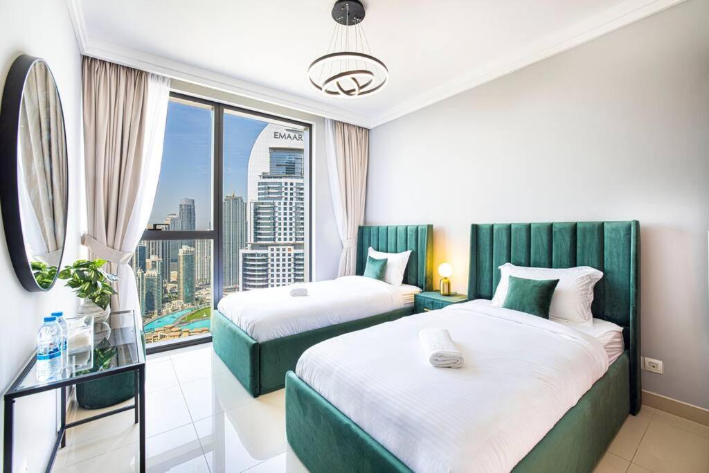 Appartamento Magnificent Brand New Lux 3Br Burj & Fountain View Dubai Esterno foto
