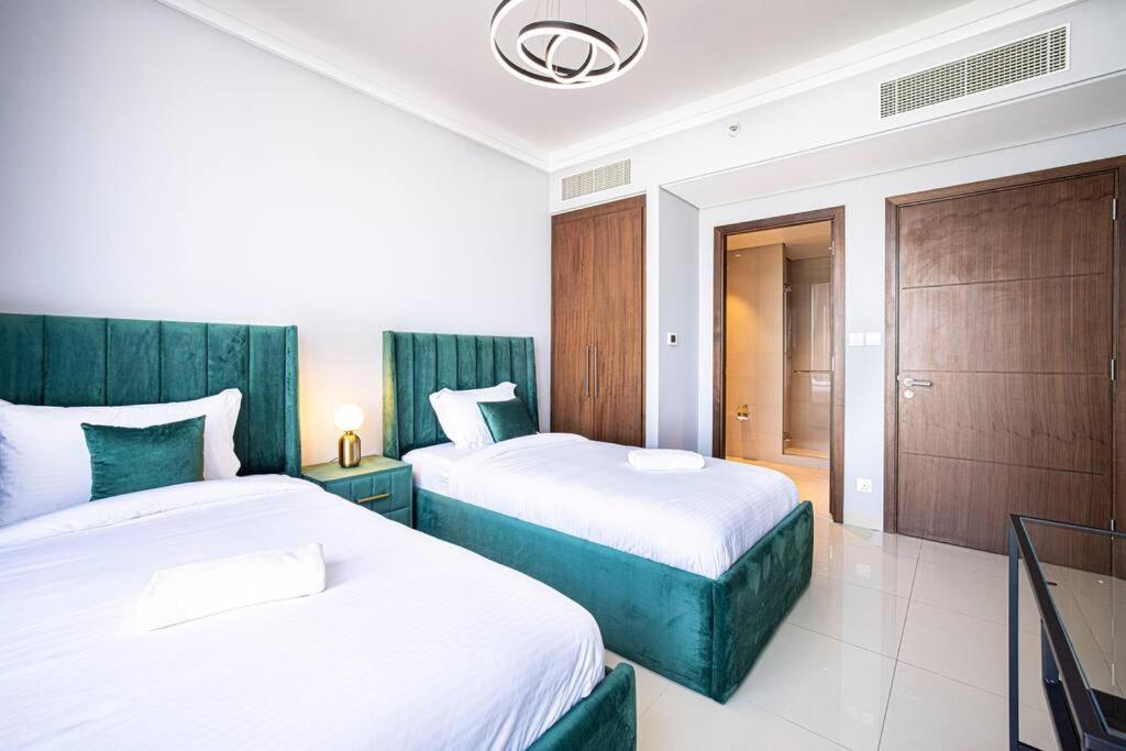 Appartamento Magnificent Brand New Lux 3Br Burj & Fountain View Dubai Esterno foto