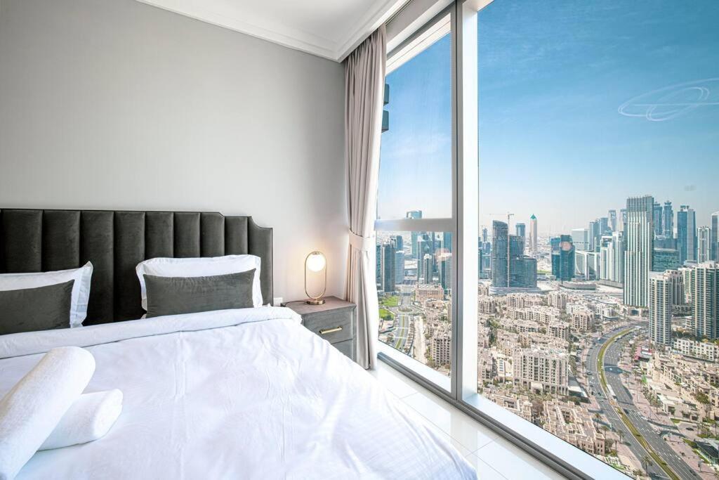 Appartamento Magnificent Brand New Lux 3Br Burj & Fountain View Dubai Esterno foto